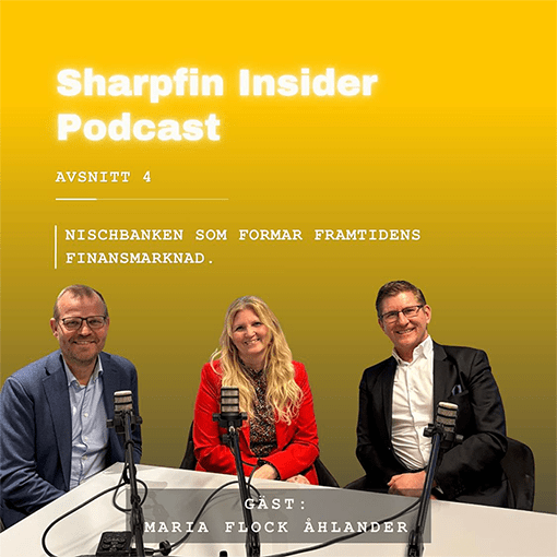 På bilden sitter Andreas Ullsten CRO på Sharpfin, Markus Alin, vd på Sharpfin och Maria Flock Åhlander, vd på Ekobanken.